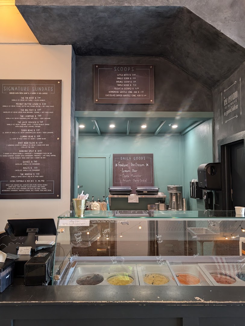 Bricktown Bakery storefront
